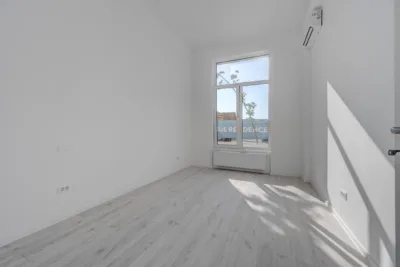 Apartamente noi finalizate situate la parter cu gradina proprie in Militari