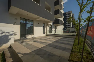 Apartamente noi finalizate situate la parter cu gradina proprie in Militari