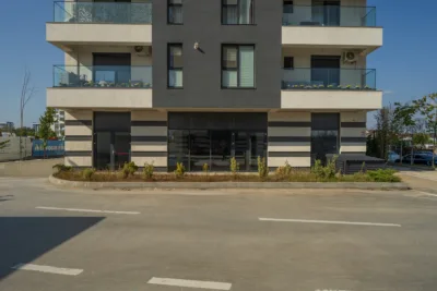 Spatiu comercial Militari