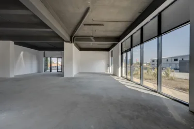 Spatiu comercial Militari