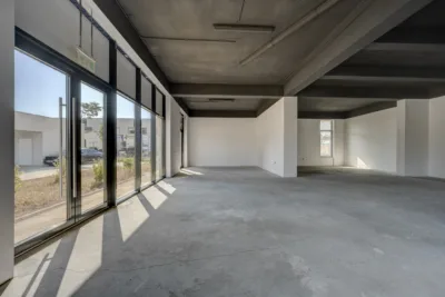 Spatiu comercial Militari